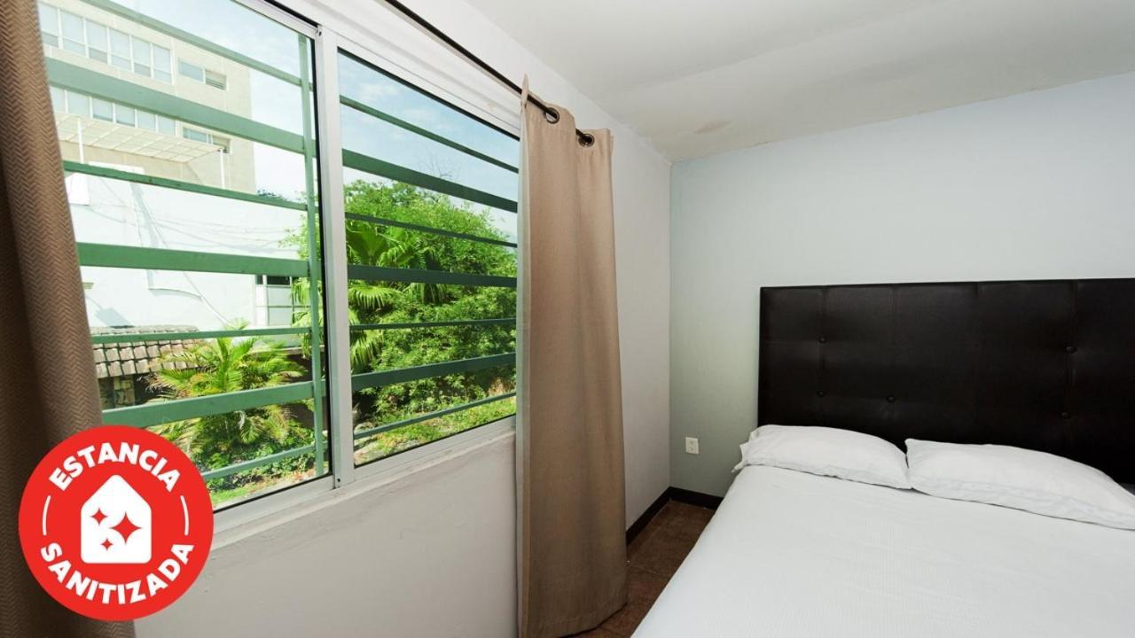 Econosuites Monterrey Eksteriør billede