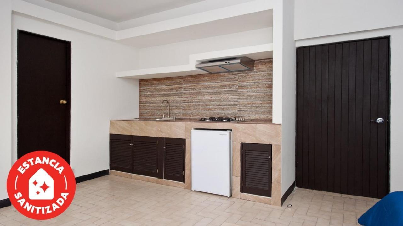 Econosuites Monterrey Eksteriør billede