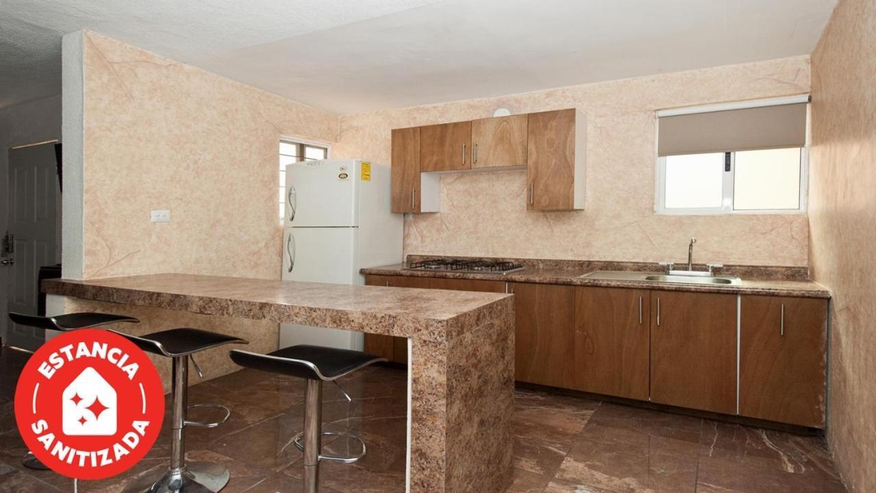 Econosuites Monterrey Eksteriør billede