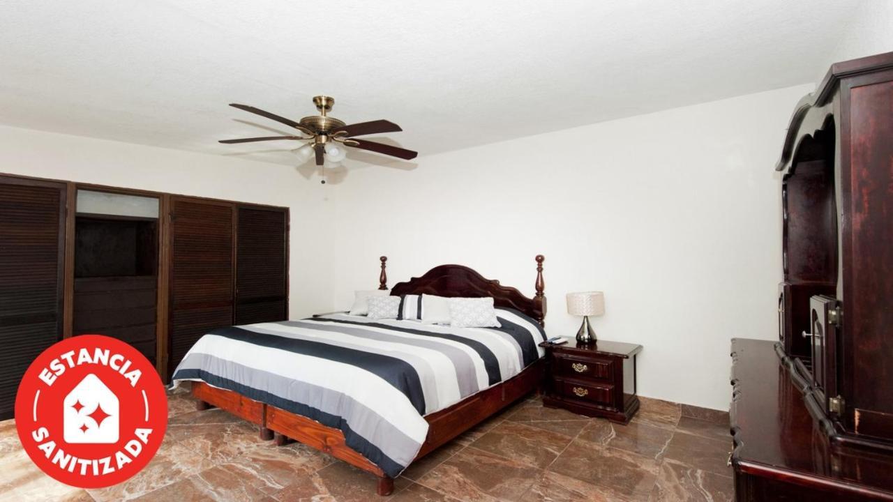Econosuites Monterrey Eksteriør billede