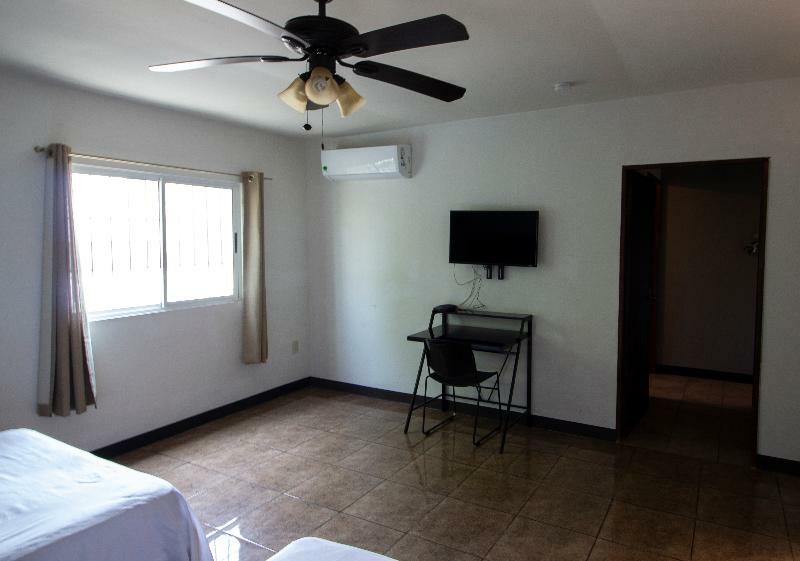 Econosuites Monterrey Eksteriør billede