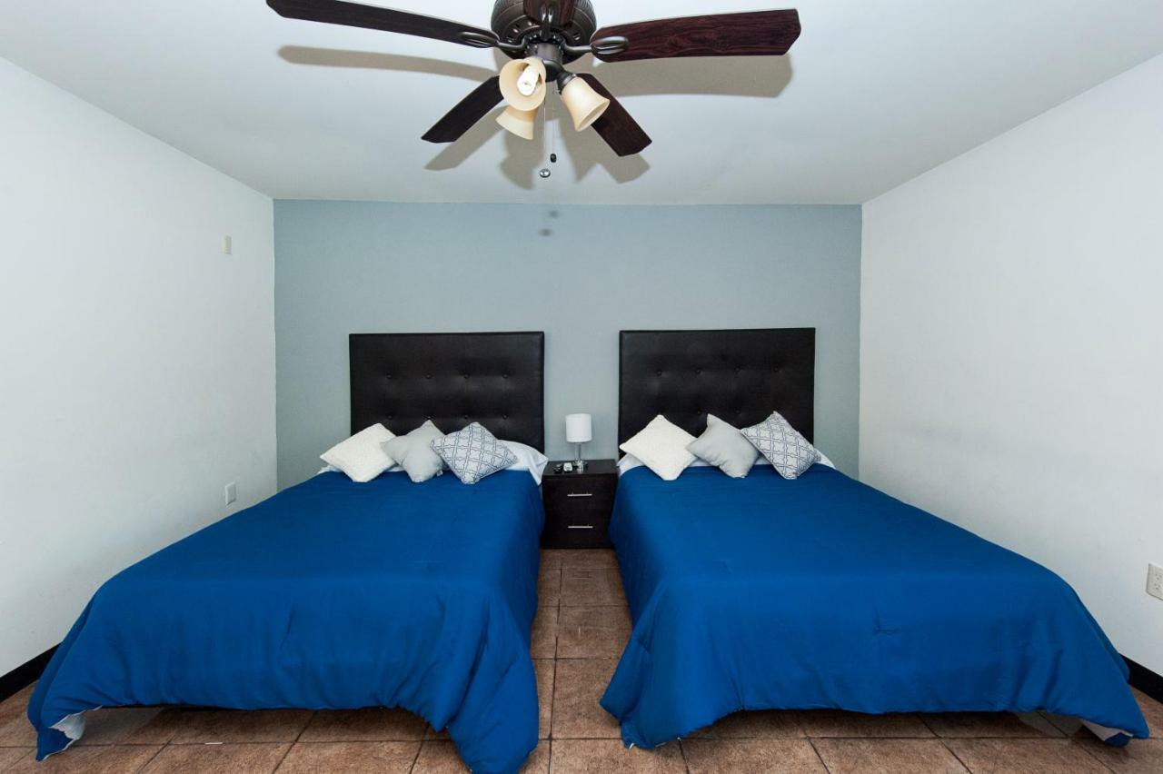 Econosuites Monterrey Eksteriør billede